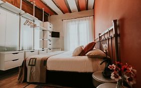 Haro Apartments